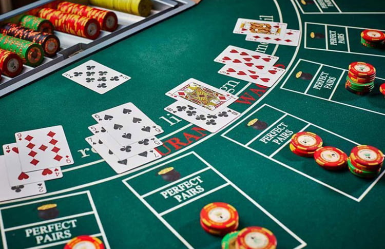 Methods of making money from playing Blackjack